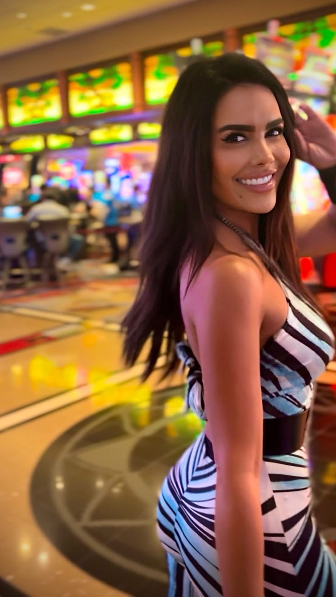 Post 1 by Vero Gonzalez on Instagram (video)