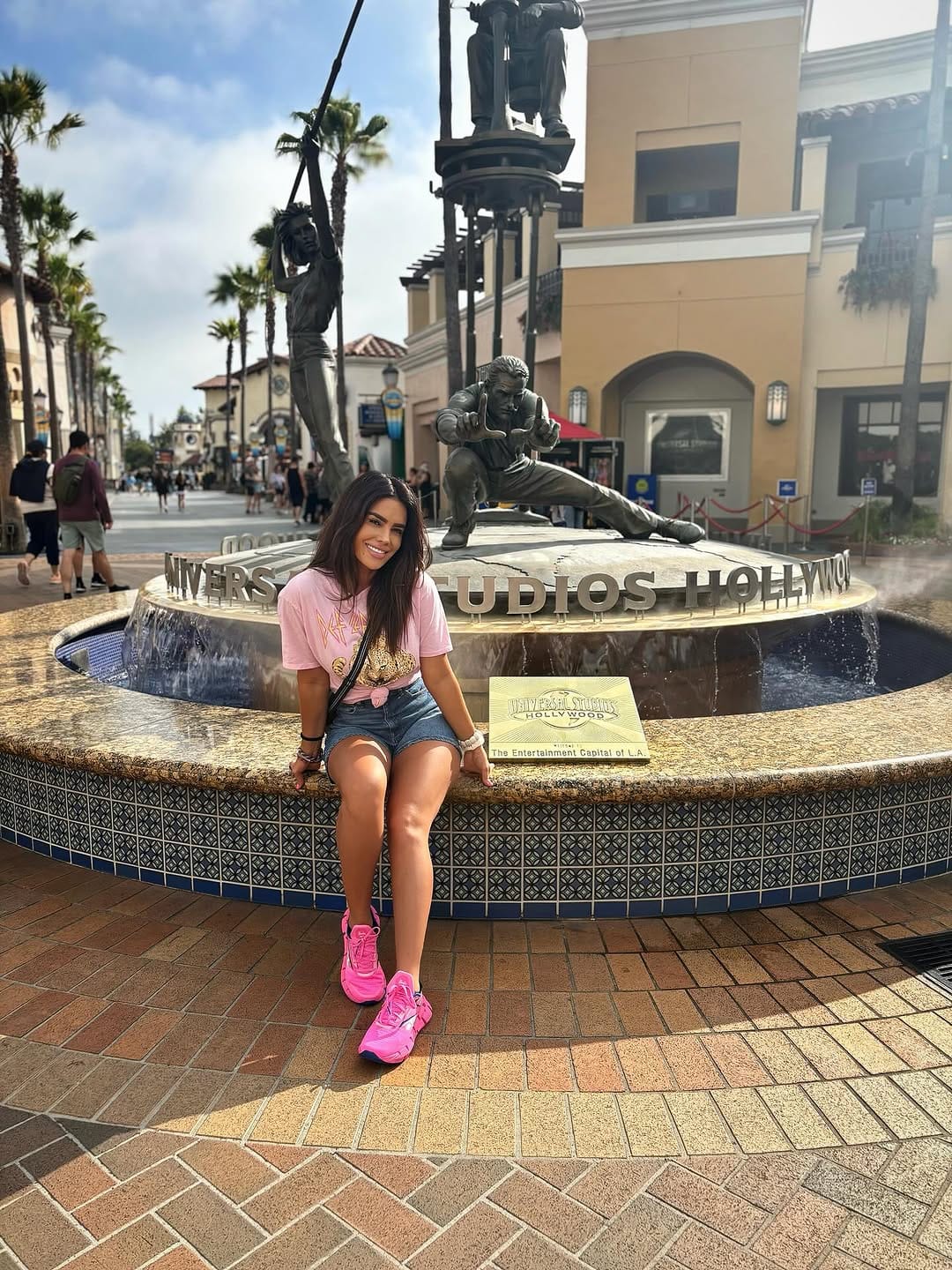 Post 5 by Vero Gonzalez on Instagram (carousel)