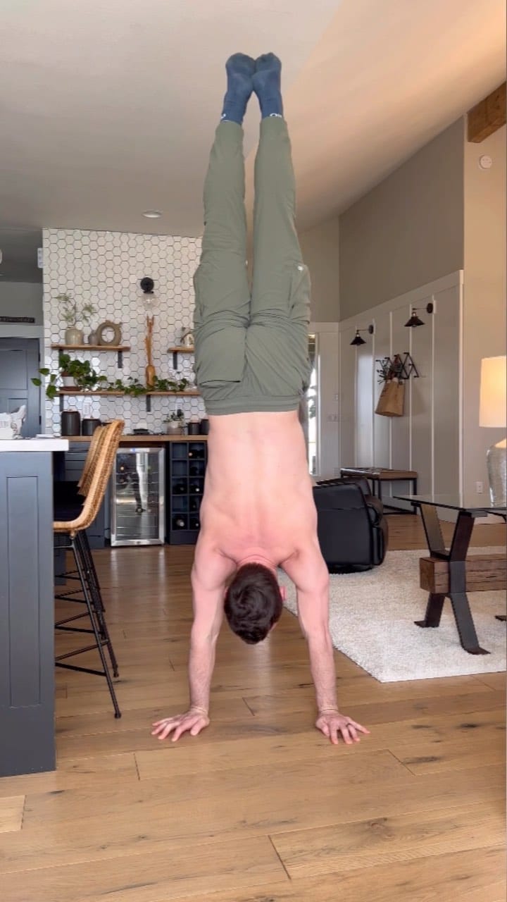 Post 8 by Kevin Hofer on Instagram (video)