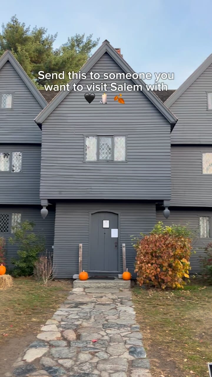 Post 10 by Pixie Dusted Fun on Instagram (video)