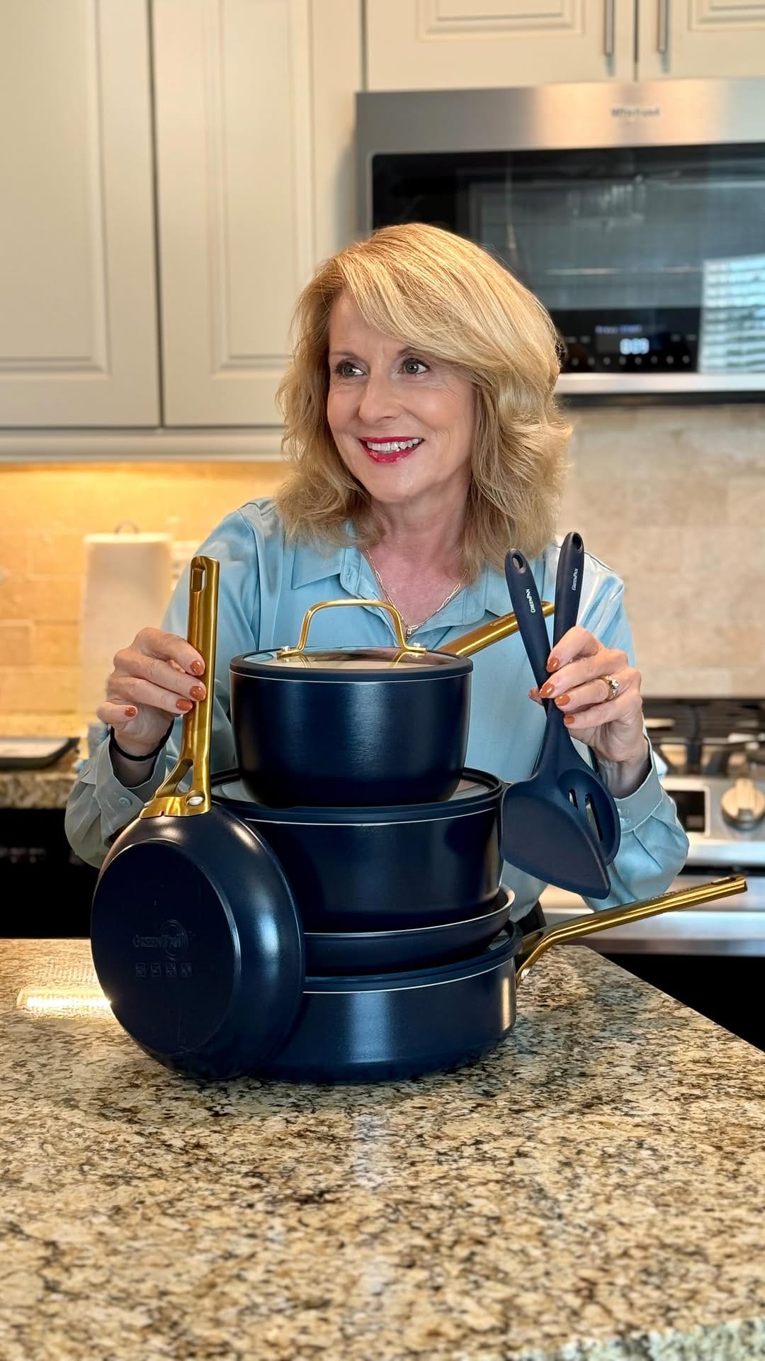 Post 10 by Barbie Holmes on Instagram (video)