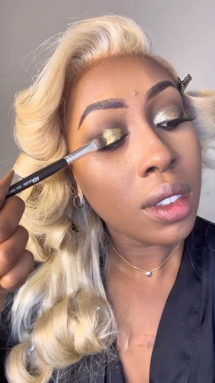 Post 8 by Makeup by Tiffany Banks on Instagram (video)