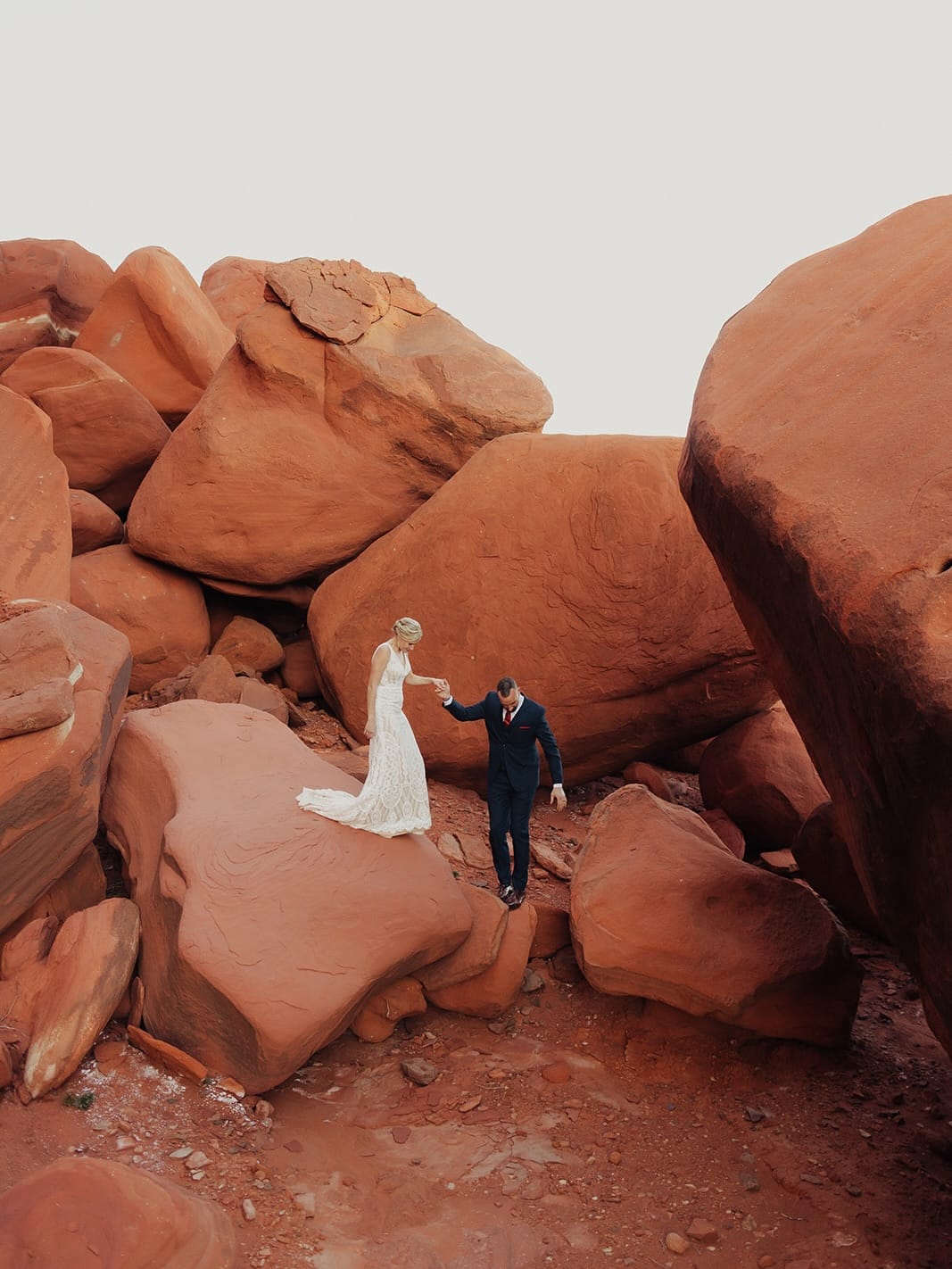 Post 4 by ALICE™ • WEDDING + ELOPEMENT PHOTOGRAPHER on Instagram (carousel)