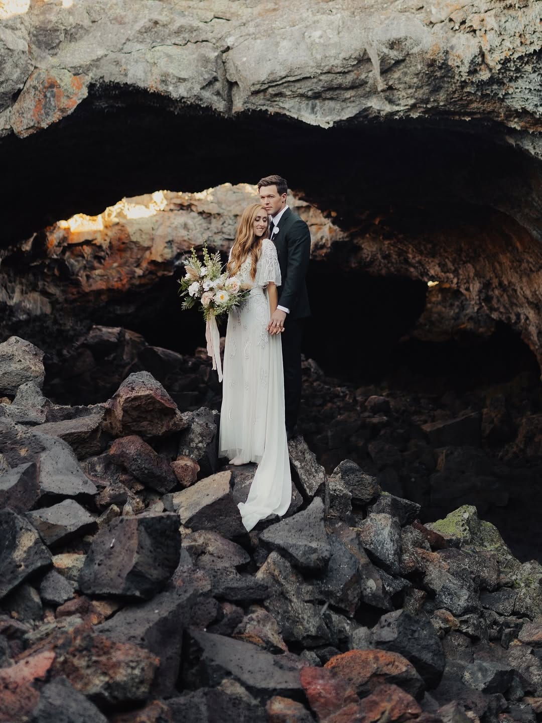 Post 6 by ALICE™ • WEDDING + ELOPEMENT PHOTOGRAPHER on Instagram (carousel)
