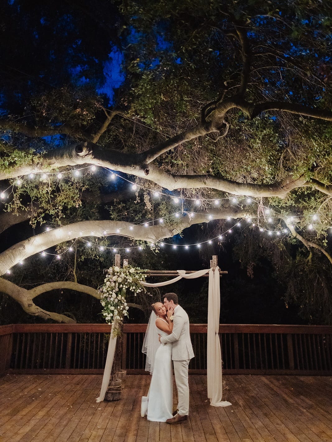 Post 7 by ALICE™ • WEDDING + ELOPEMENT PHOTOGRAPHER on Instagram (carousel)