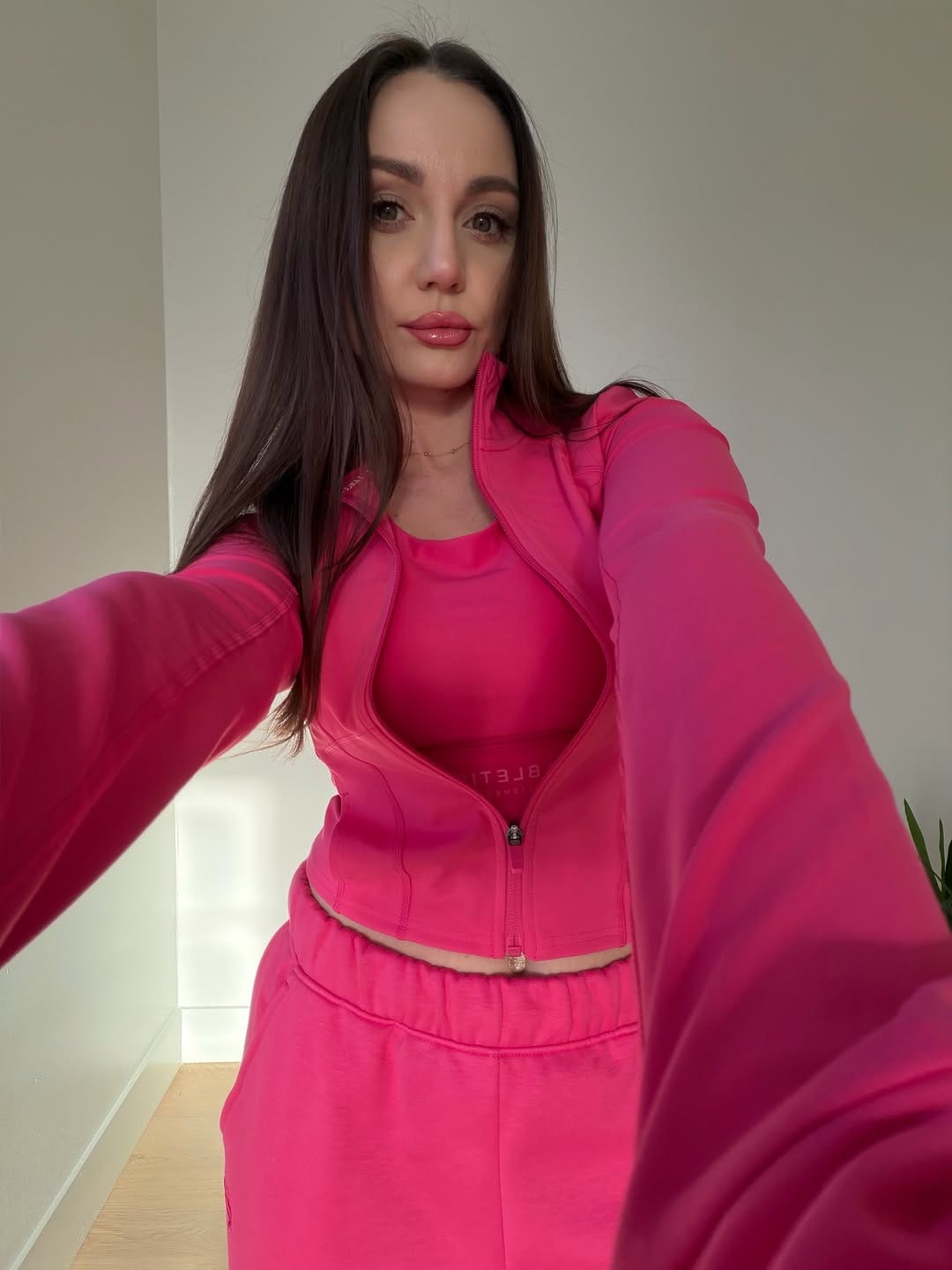 Post 1 by Liliia Dziuba | Fashion & Beauty Influencer on Instagram (carousel)
