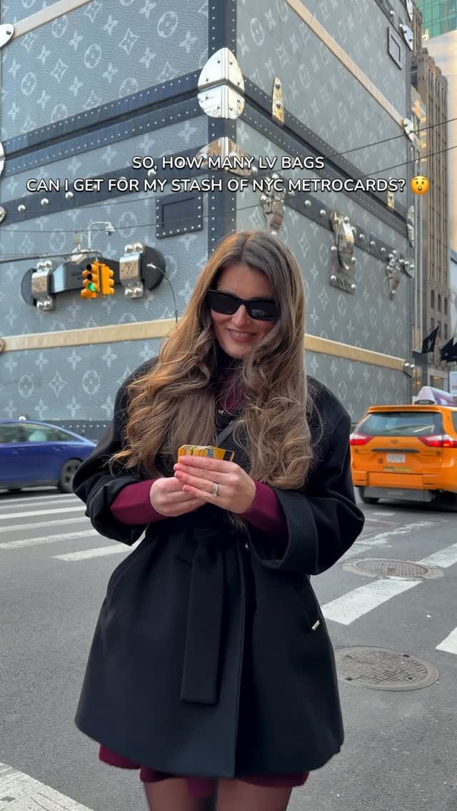 Post 3 by Gosia Brzostowski📍New York City & Travel on Instagram (video)