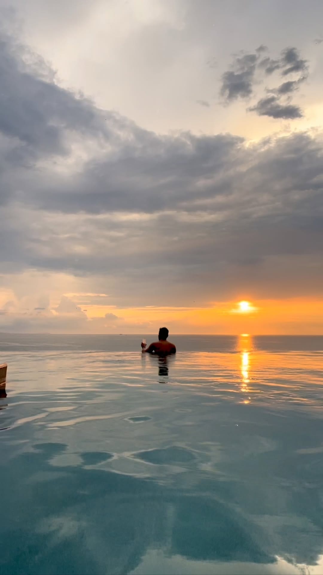 Post 6 by Paul Ivan on Instagram (video)