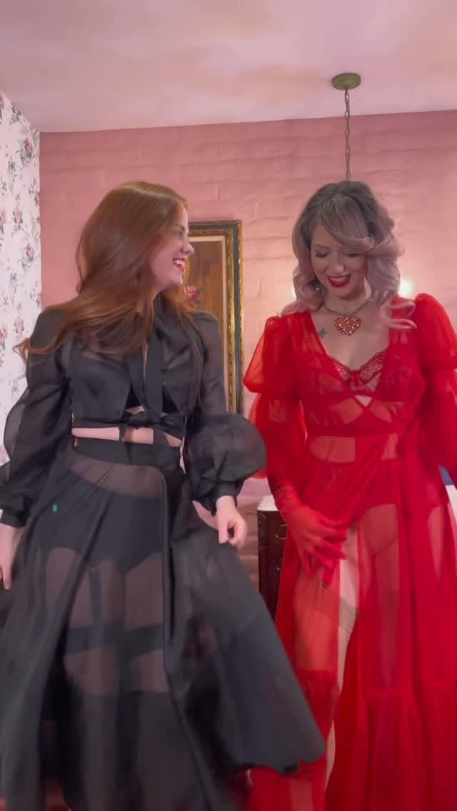 Post 2 by Annalee 💗🌈 on Instagram (video)