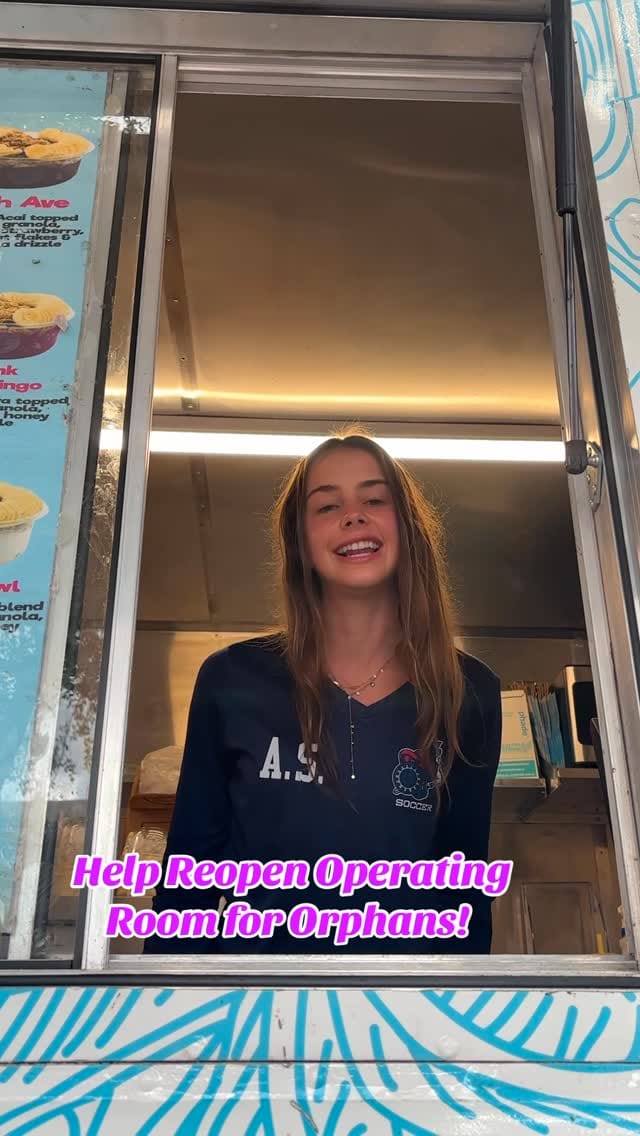 Post 8 by Socialite Nataly on Instagram (video)