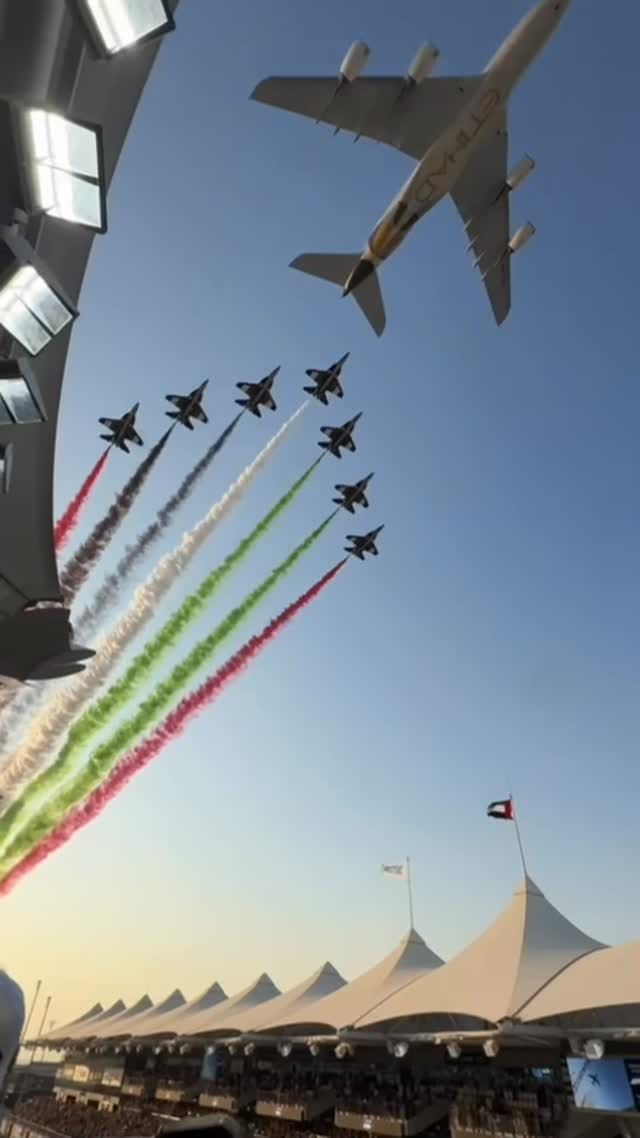 Post 5 by Socialite Nataly on Instagram (video)