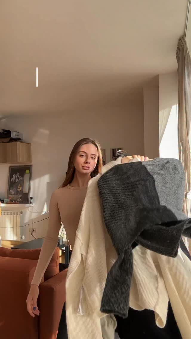 Post 3 by 🌸Anastasia🍭Victoria🍇 on Instagram (video)
