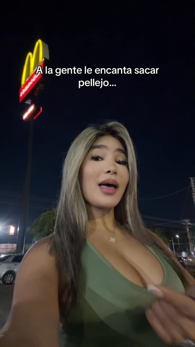 Post 2 by Lorena Escalona on Instagram (video)