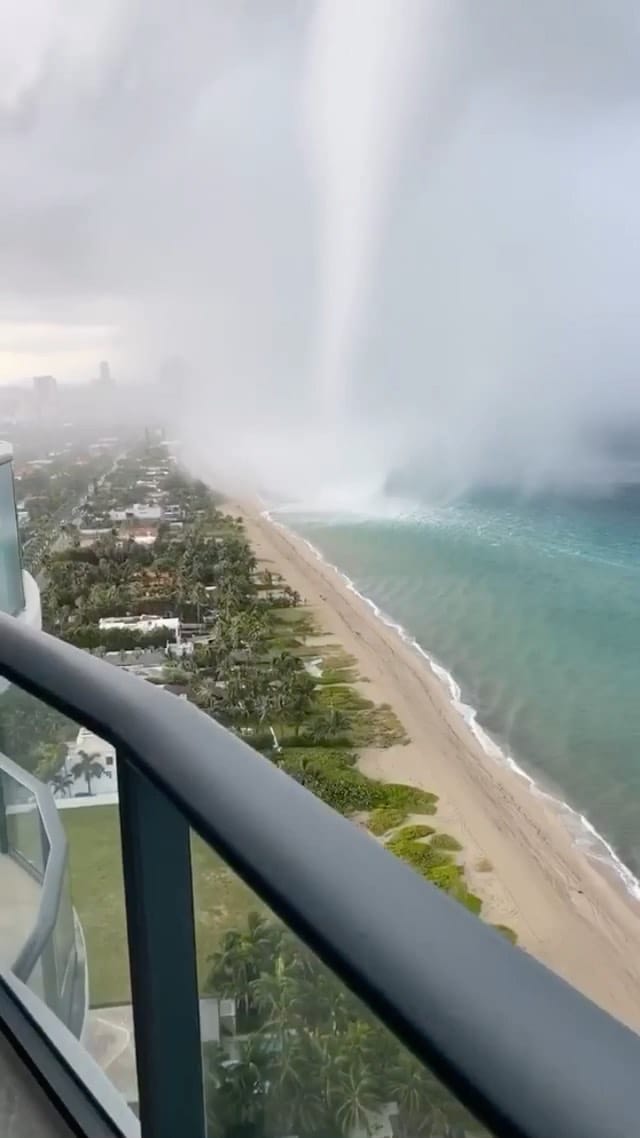 Post 8 by Thetravellingnomads™️ on Instagram (video)
