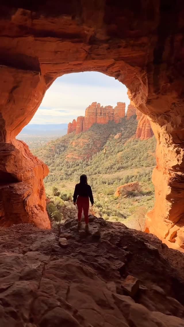 Post 9 by TRISTAN & CARA | TRAVEL COUPLE on Instagram (video)