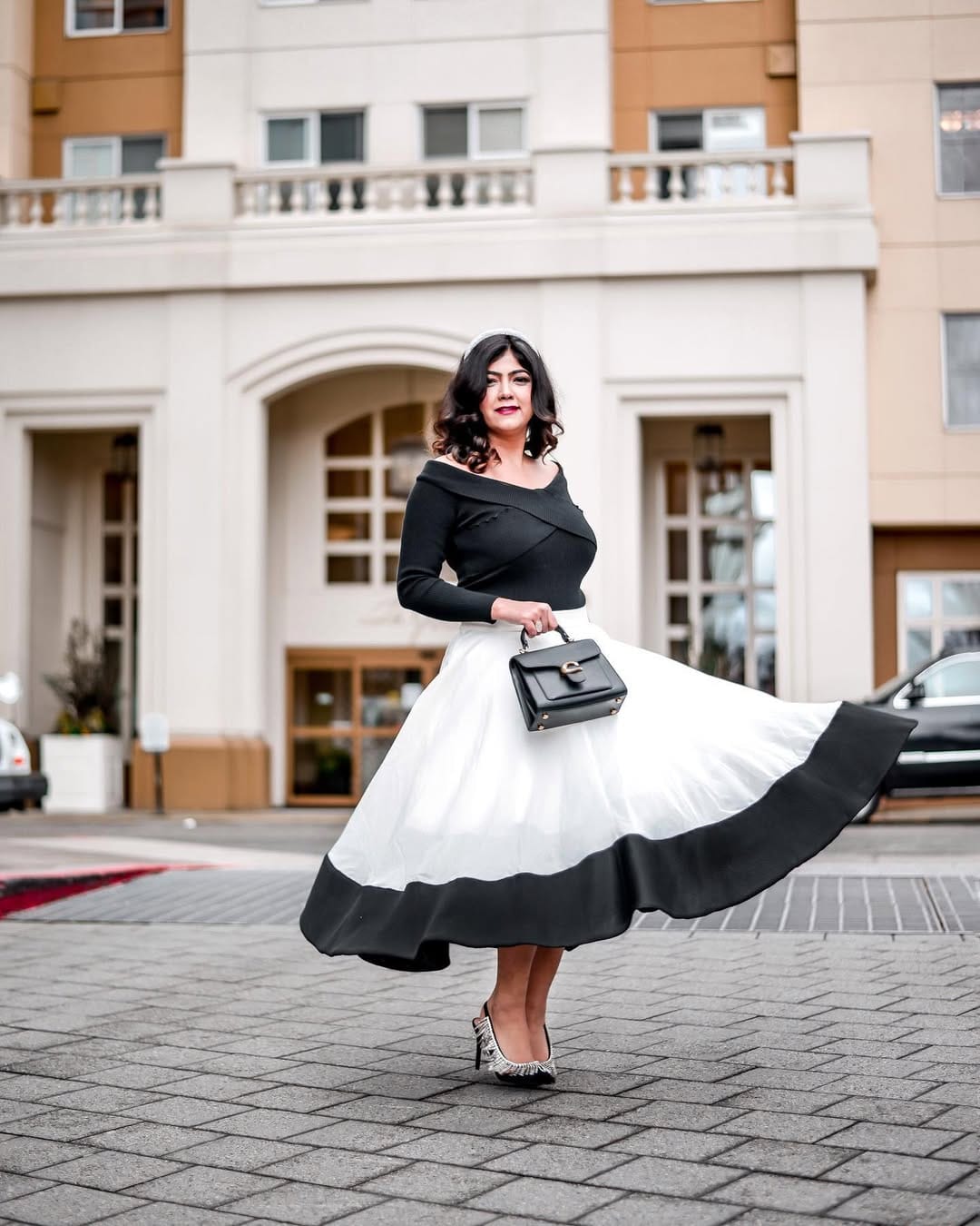 Post 8 by Vyom Kapoor . Seattle Blogger on Instagram (carousel)