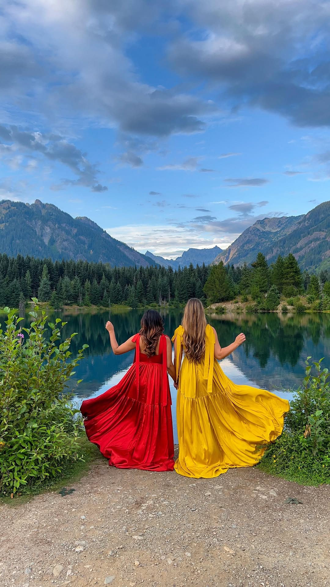 Post 5 by Vyom Kapoor . Seattle Blogger on Instagram (video)