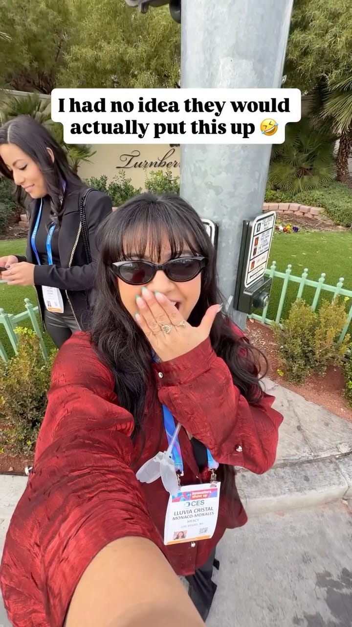 Post 6 by Lluvia Cristal on Instagram (video)
