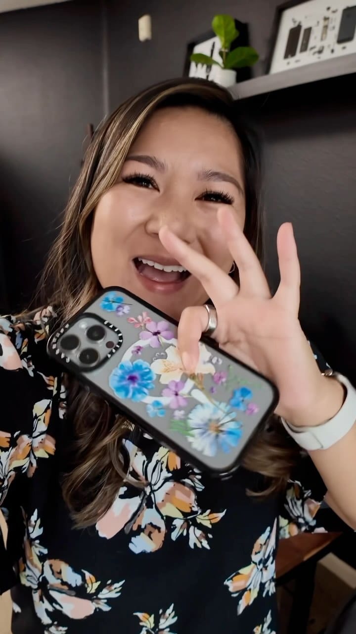 Post 3 by Lizz D on Instagram (video)