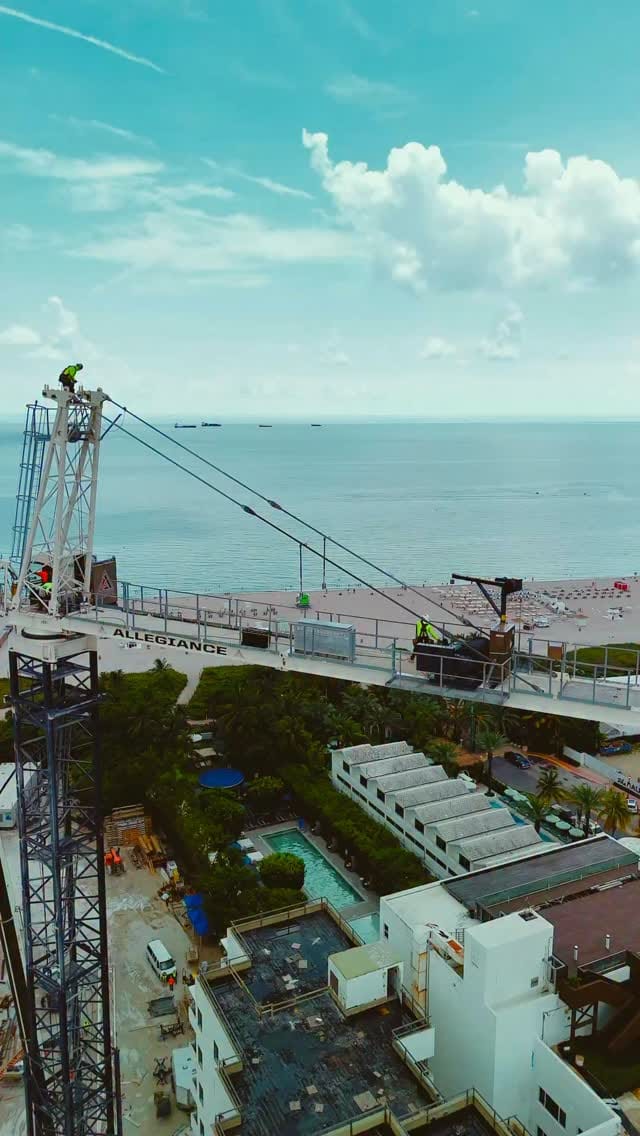 Post 5 by JOHNNY MEANT / SKY KING 🌴 on Instagram (video)