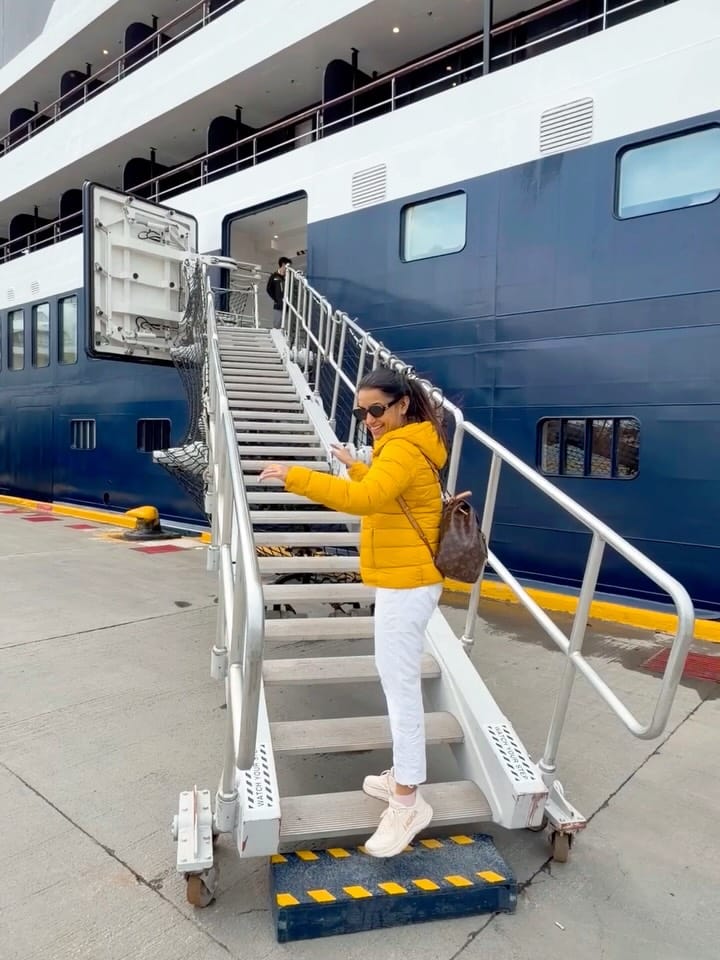 Post 6 by Anindita Chatterjee | Globetrotting Mum❤️ on Instagram (carousel)