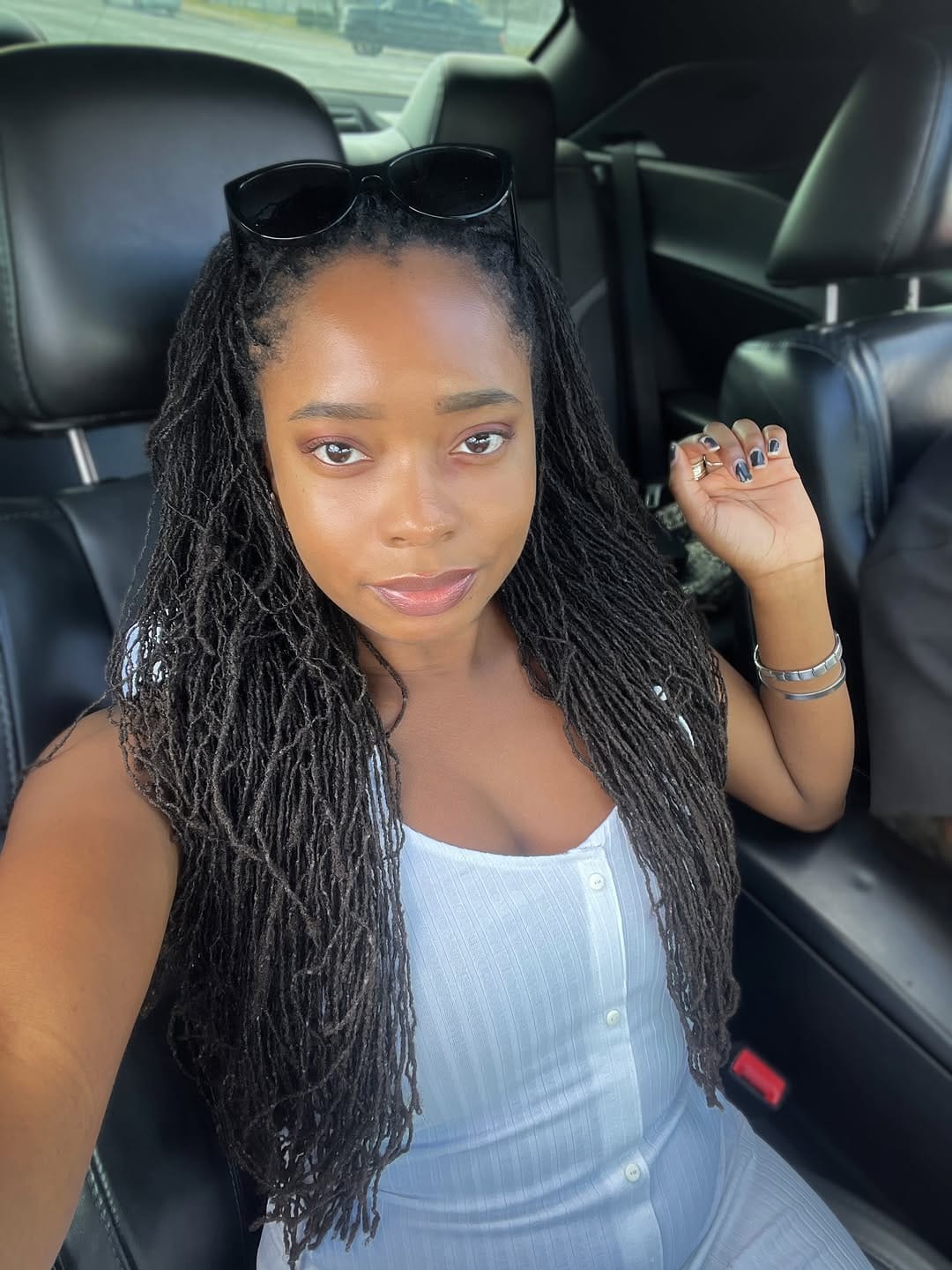 Post 6 by Imani Goodridge on Instagram (carousel)