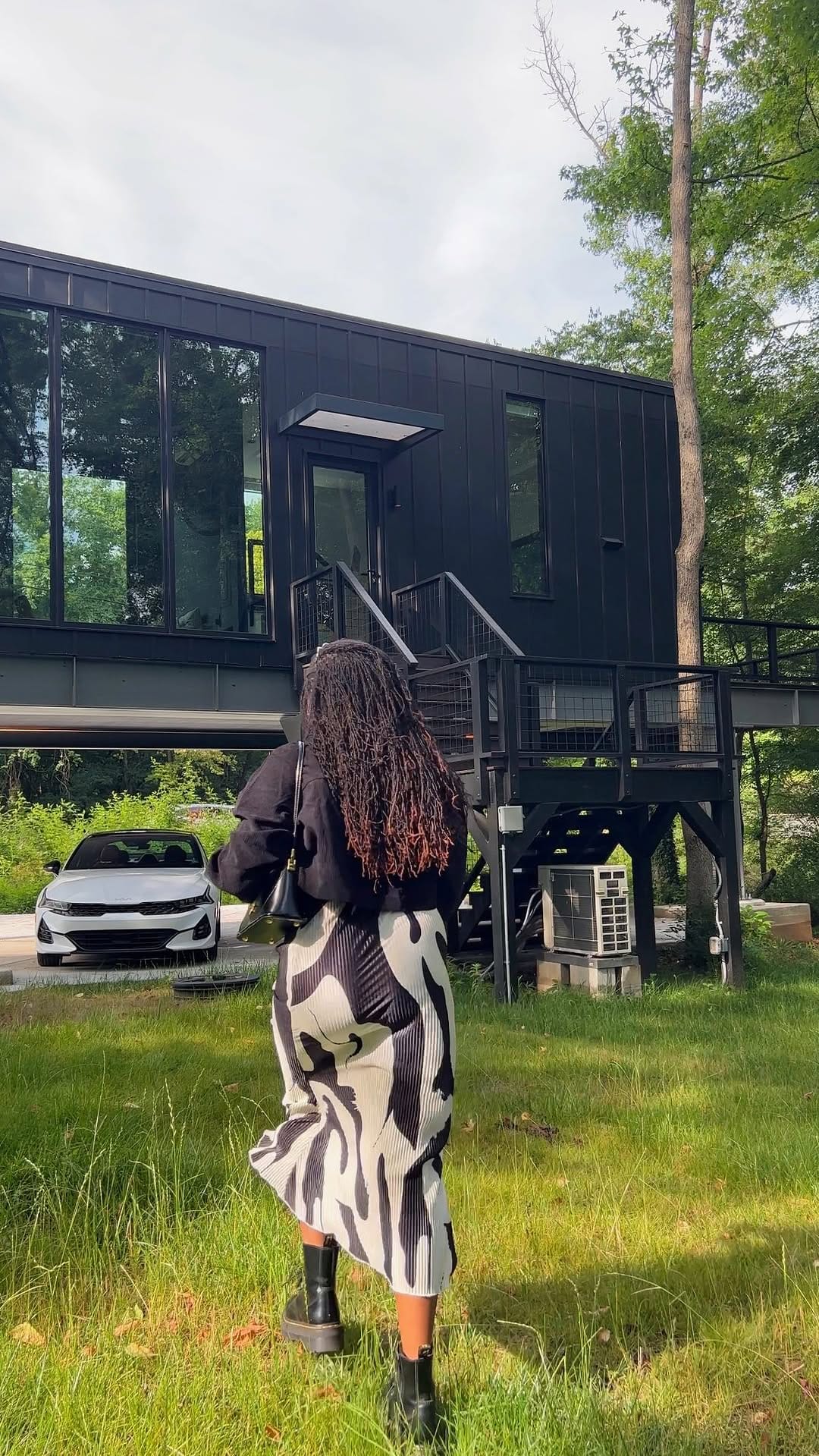 Post 10 by Imani Goodridge on Instagram (video)