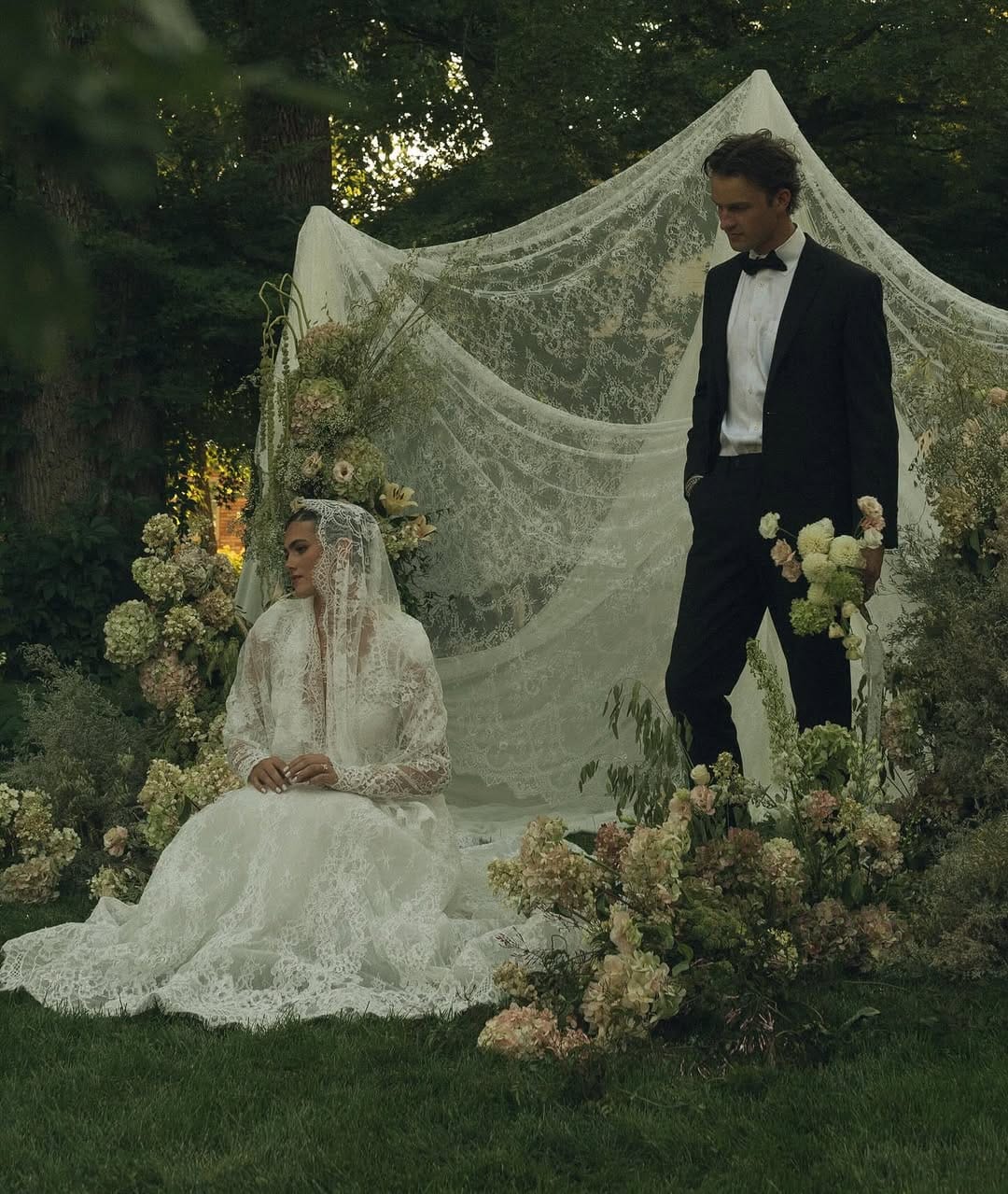 Post 2 by UTAH WEDDING PHOTOGRAPHER on Instagram (carousel)