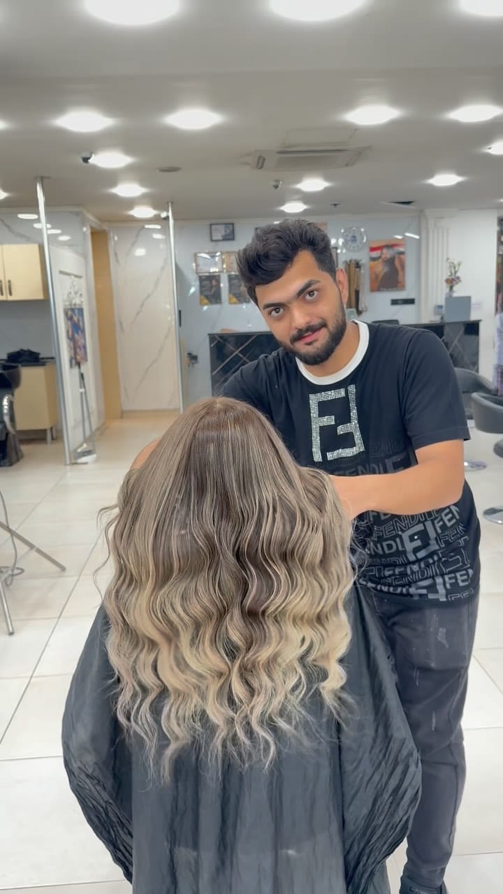 Post 6 by الكوافير مصطفى on Instagram (video)