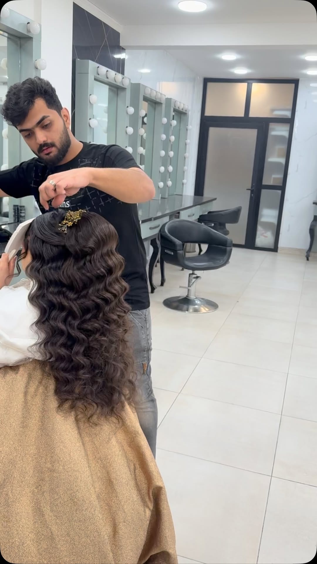Post 7 by الكوافير مصطفى on Instagram (video)