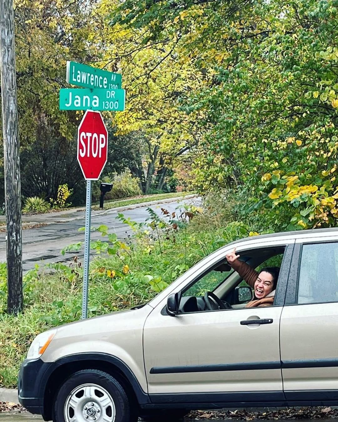 Post 6 by Jana Reis on Instagram (image)