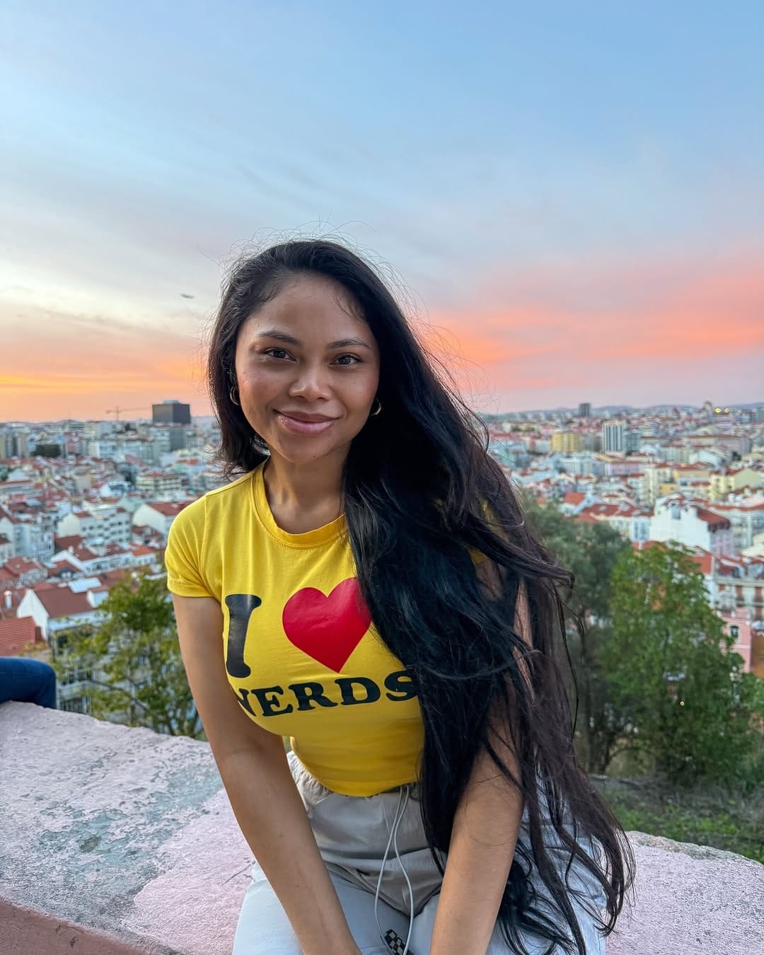 Post 7 by (DEE•na) - DYNA 🇰🇭 on Instagram (carousel)