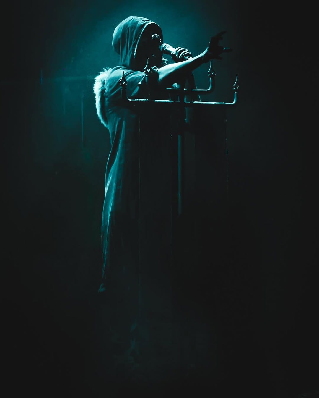 Post 10 by Gustavo Canales on Instagram (carousel)