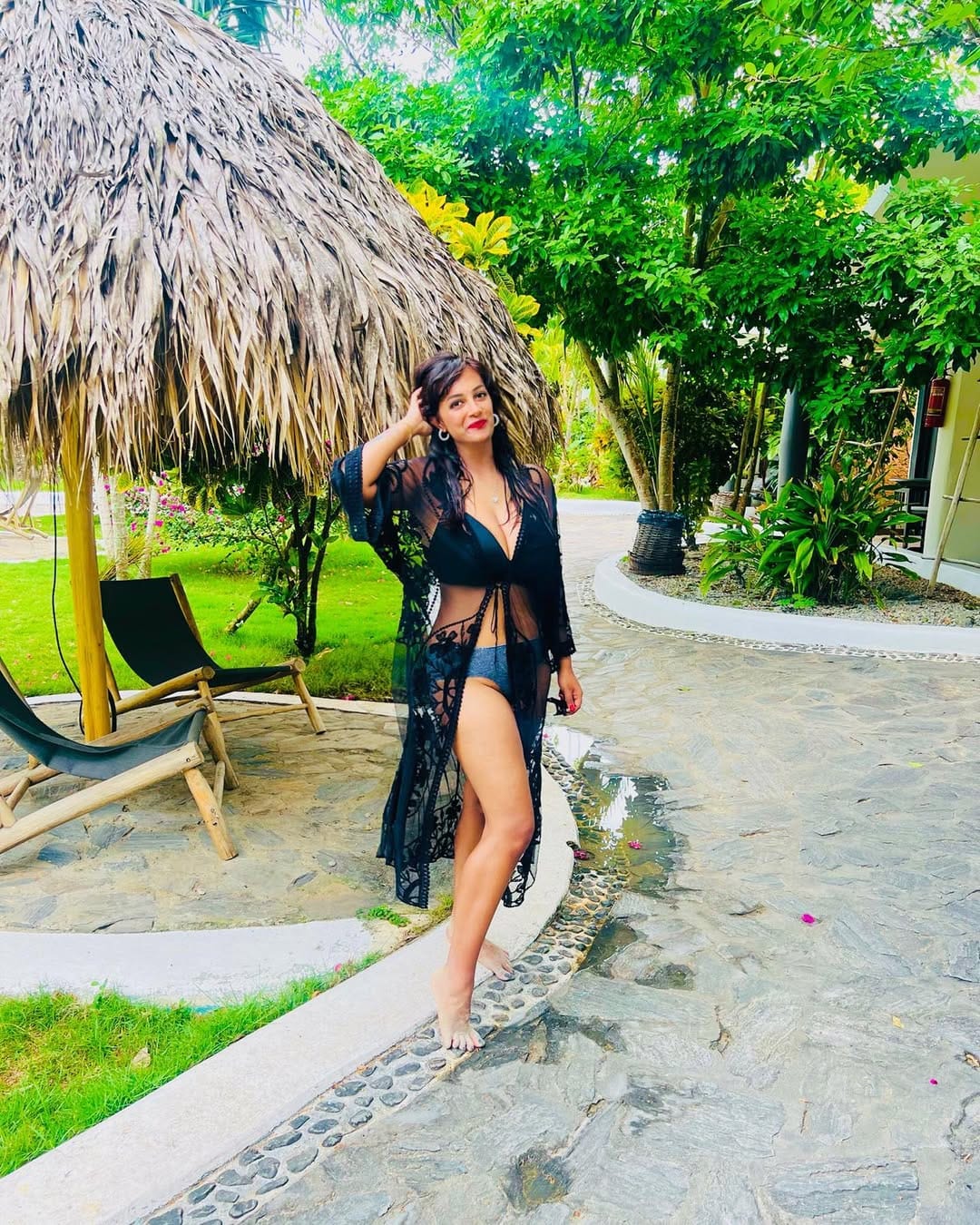 Post 9 by 𝓐𝓷𝓪𝓷𝔂𝓪  𝓒𝓱𝓪𝓴𝓻𝓪𝓫𝓸𝓻𝓽𝔂 on Instagram (image)