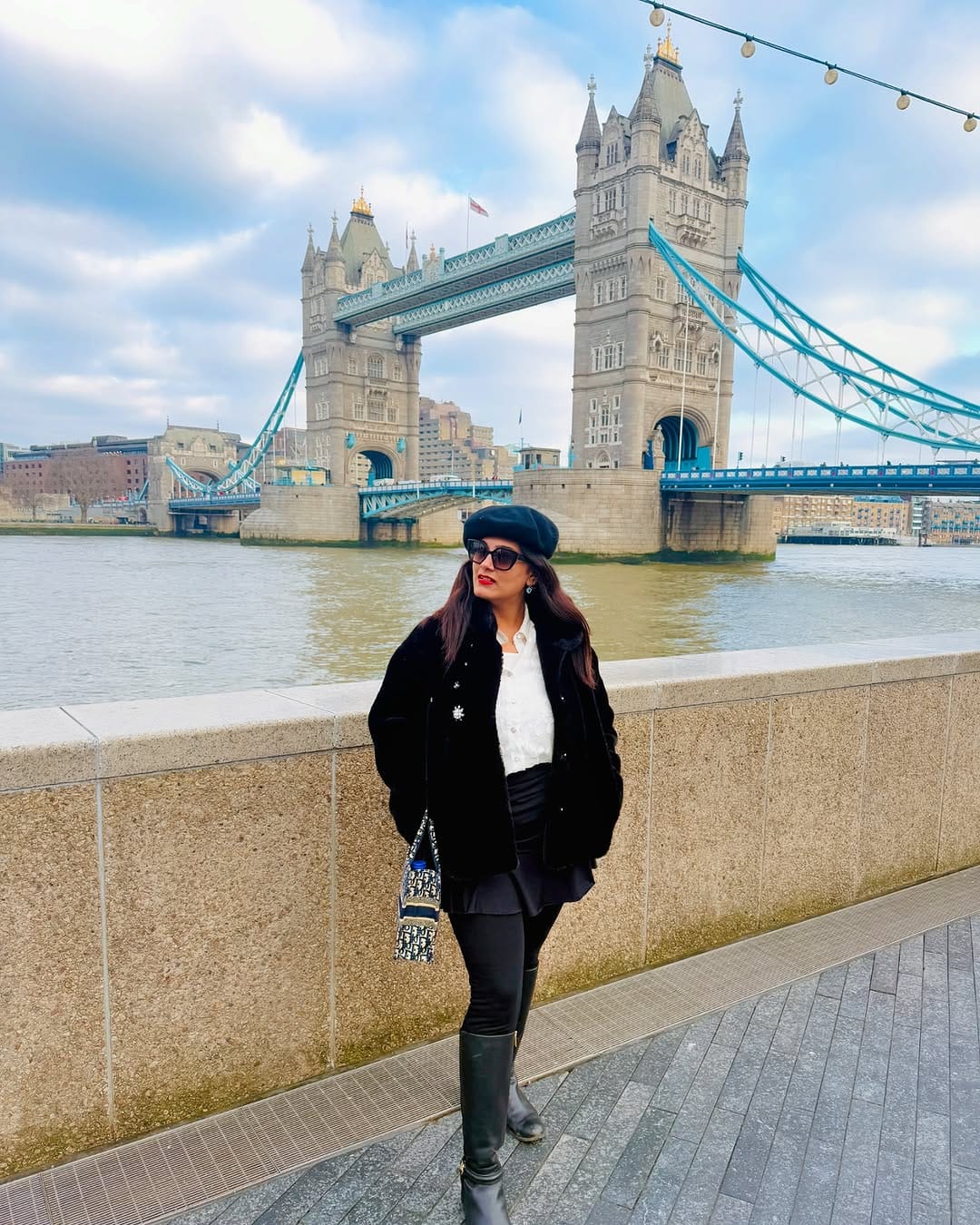 Post 7 by 𝓐𝓷𝓪𝓷𝔂𝓪  𝓒𝓱𝓪𝓴𝓻𝓪𝓫𝓸𝓻𝓽𝔂 on Instagram (carousel)