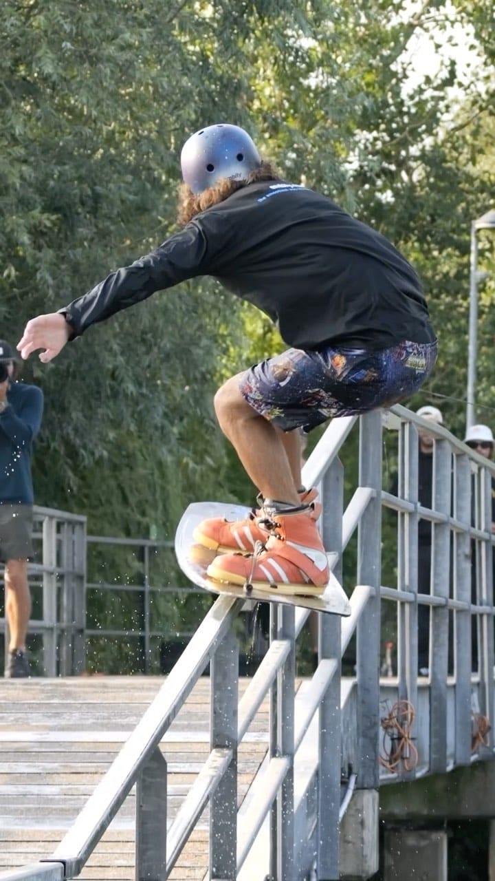 Post 3 by Embily Card on Instagram (video)