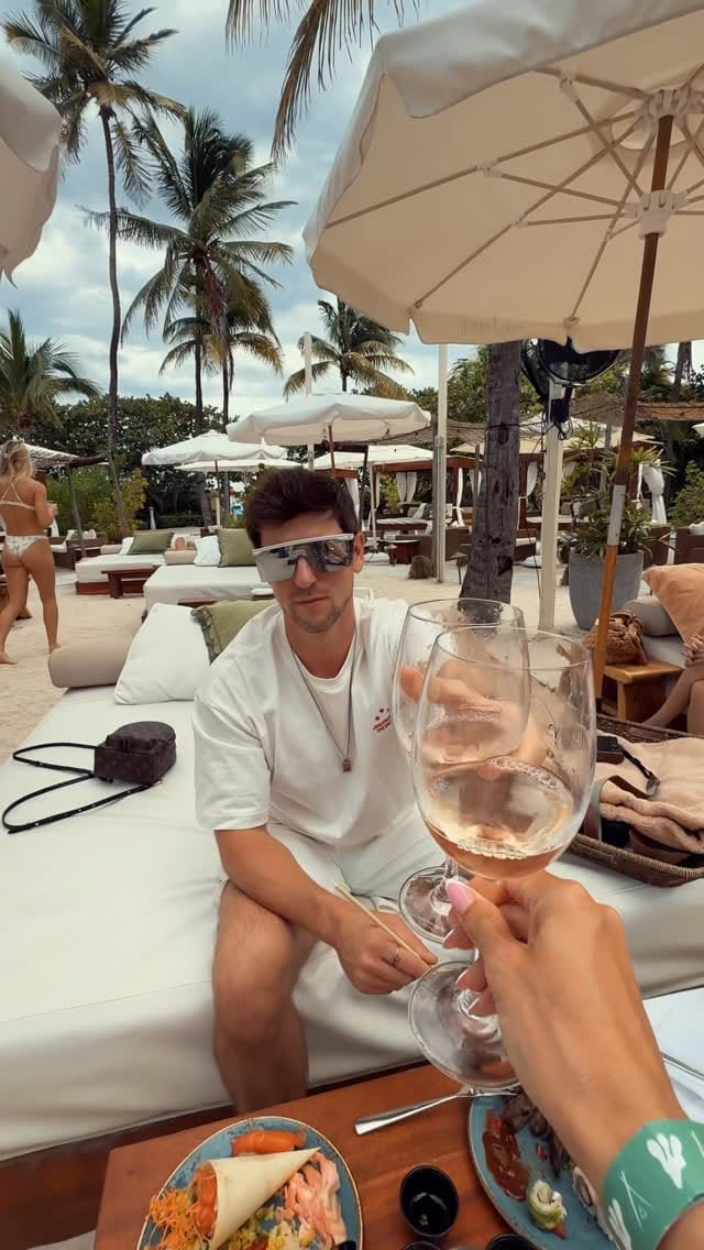 Post 4 by YEVHEN LYUBYMOV on Instagram (video)