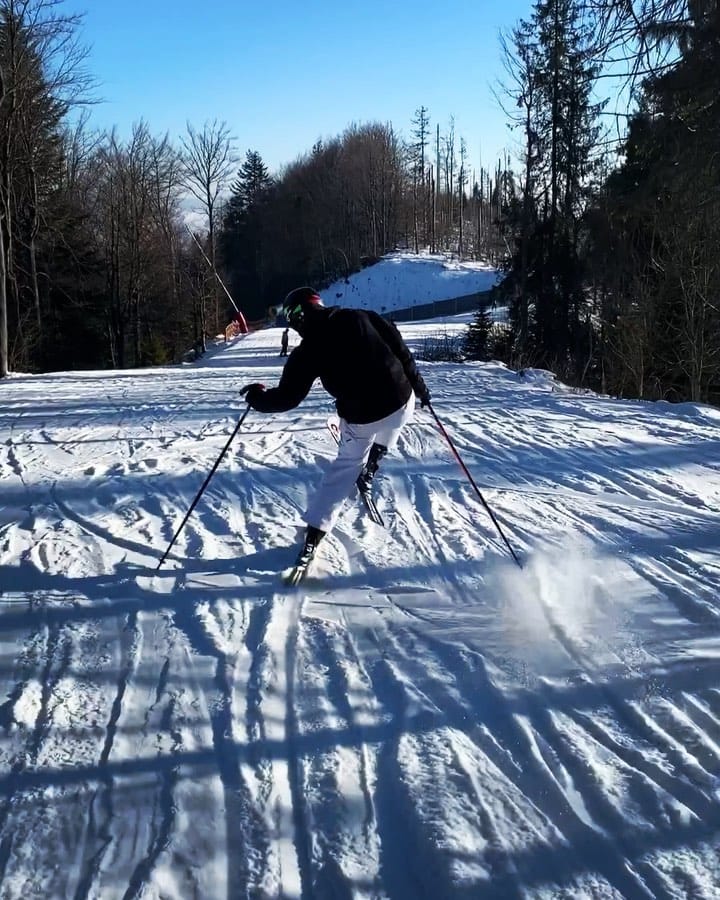 Post 10 by Dmytro Zeleniuk on Instagram (video)
