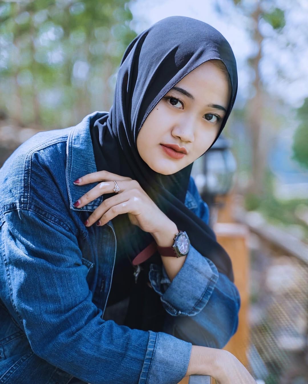 Post 2 by Bulan April on Instagram (carousel)