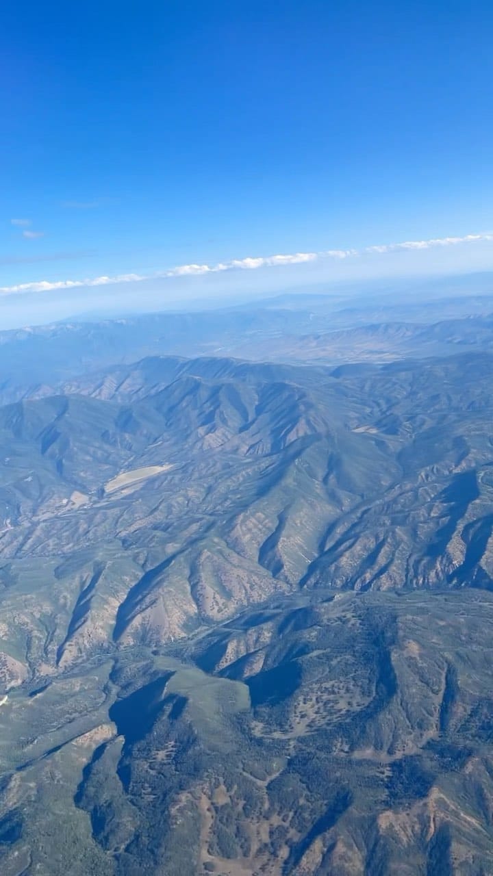 Post 10 by Mana on Instagram (video)