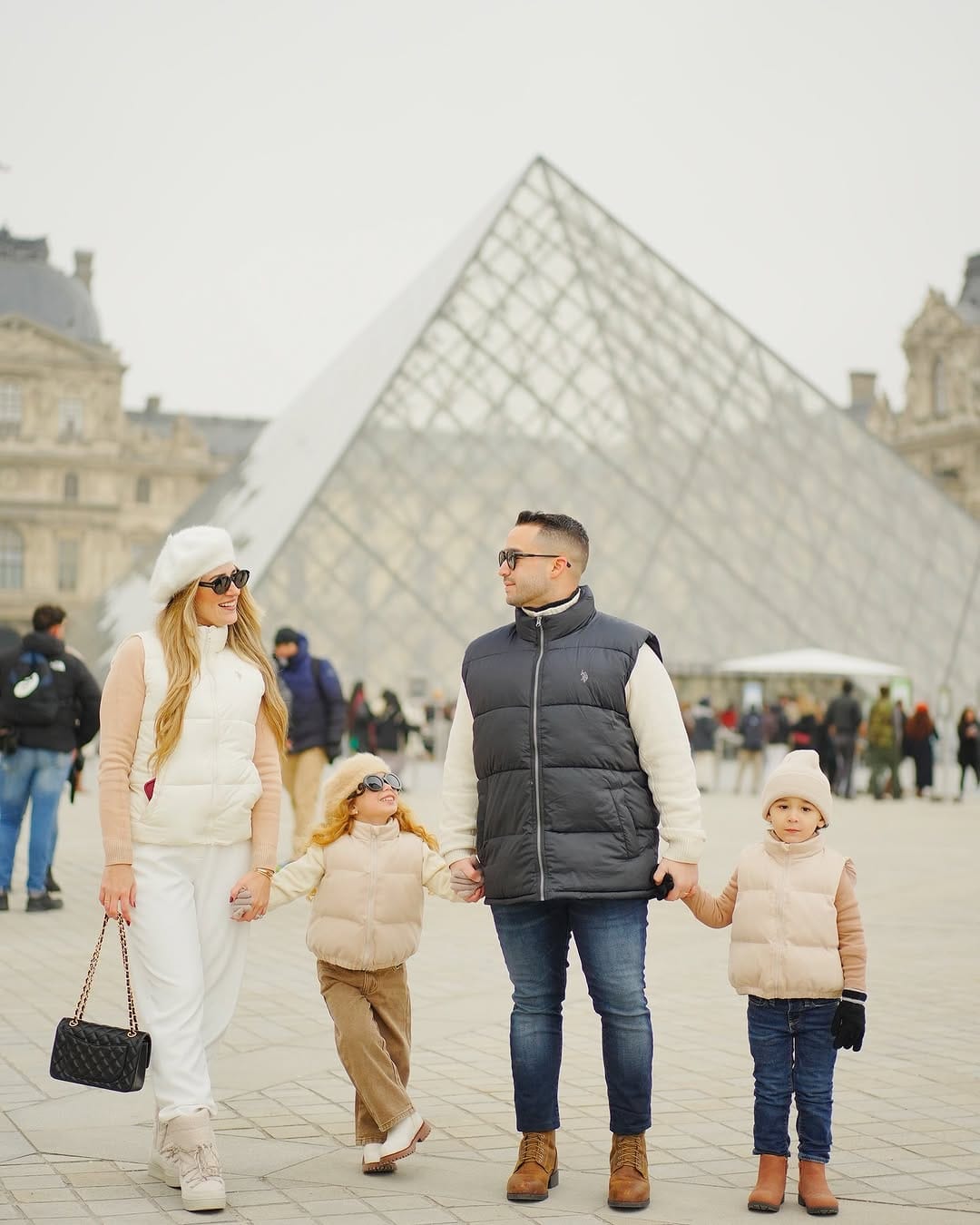 Post 8 by Yaniris Delgado | Family Travel & Lifestyle on Instagram (carousel)