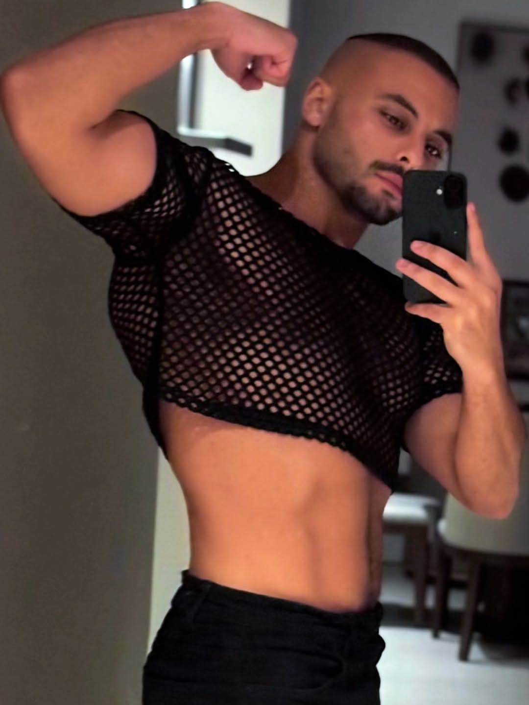 Post 7 by Moe Valerian on Instagram (image)
