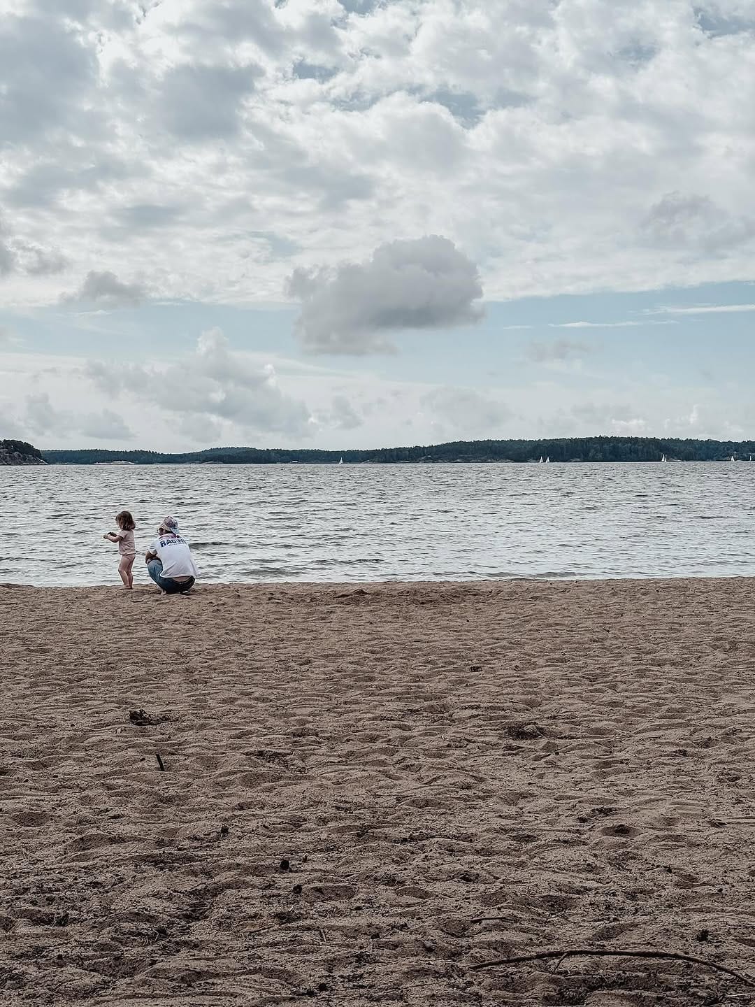 Post 8 by Emma Bostian on Instagram (image)