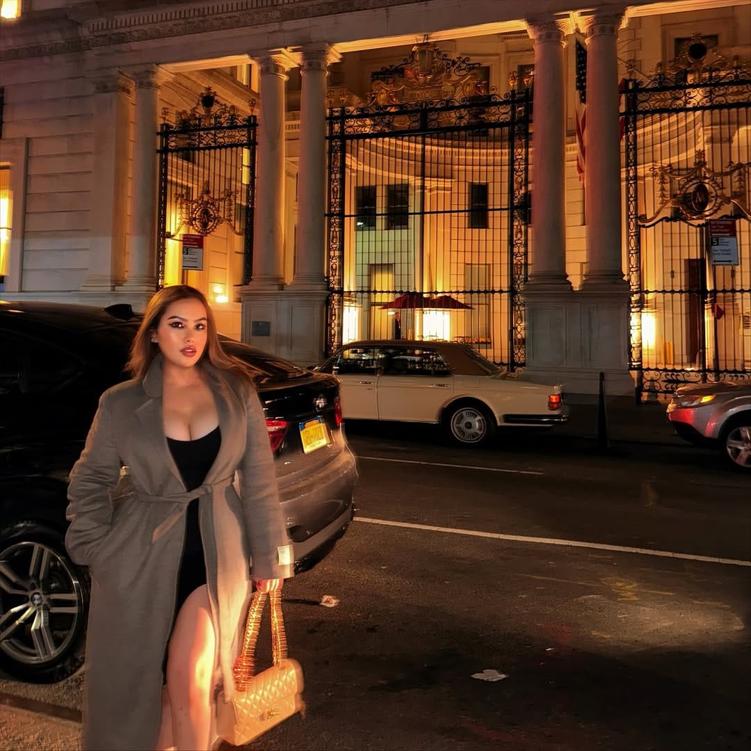 Post 4 by Jelena on Instagram (carousel)