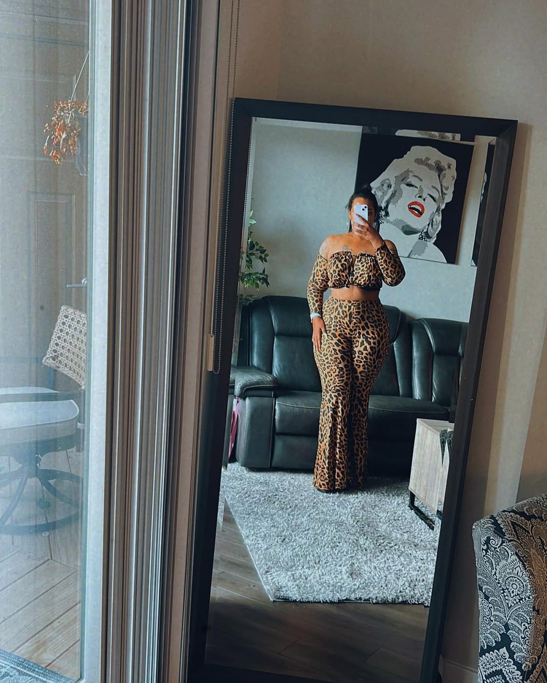 Post 5 by Nima Abe on Instagram (image)