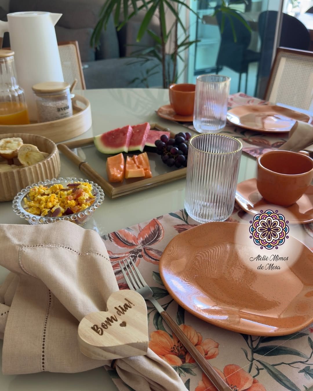 Post 8 by Ateliê Mimos de Mesa | Mesa posta on Instagram (carousel)