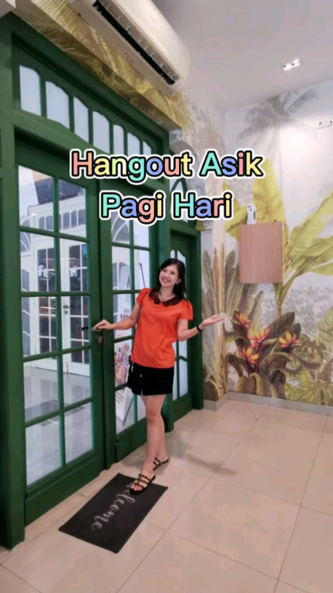 Post 3 by ZoElRei's on Instagram (video)
