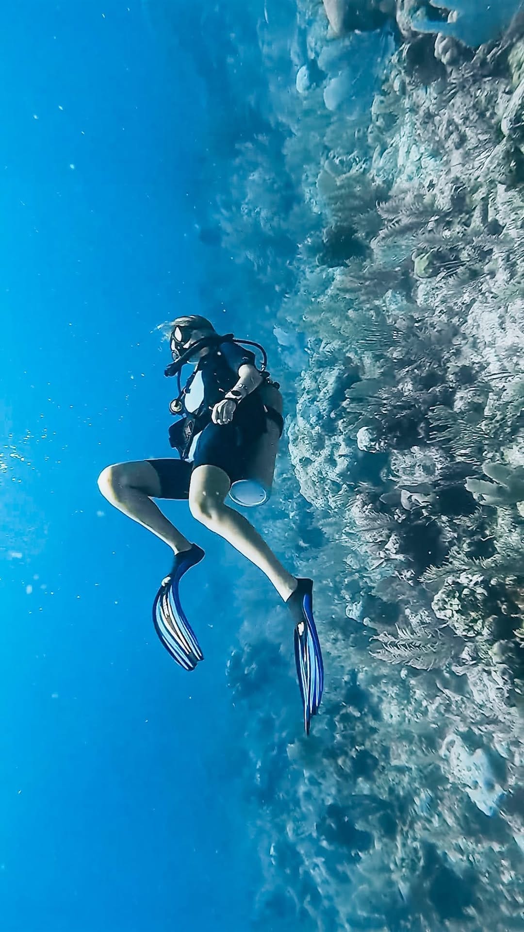 Post 8 by VERO | WORLD TRAVELER on Instagram (video)