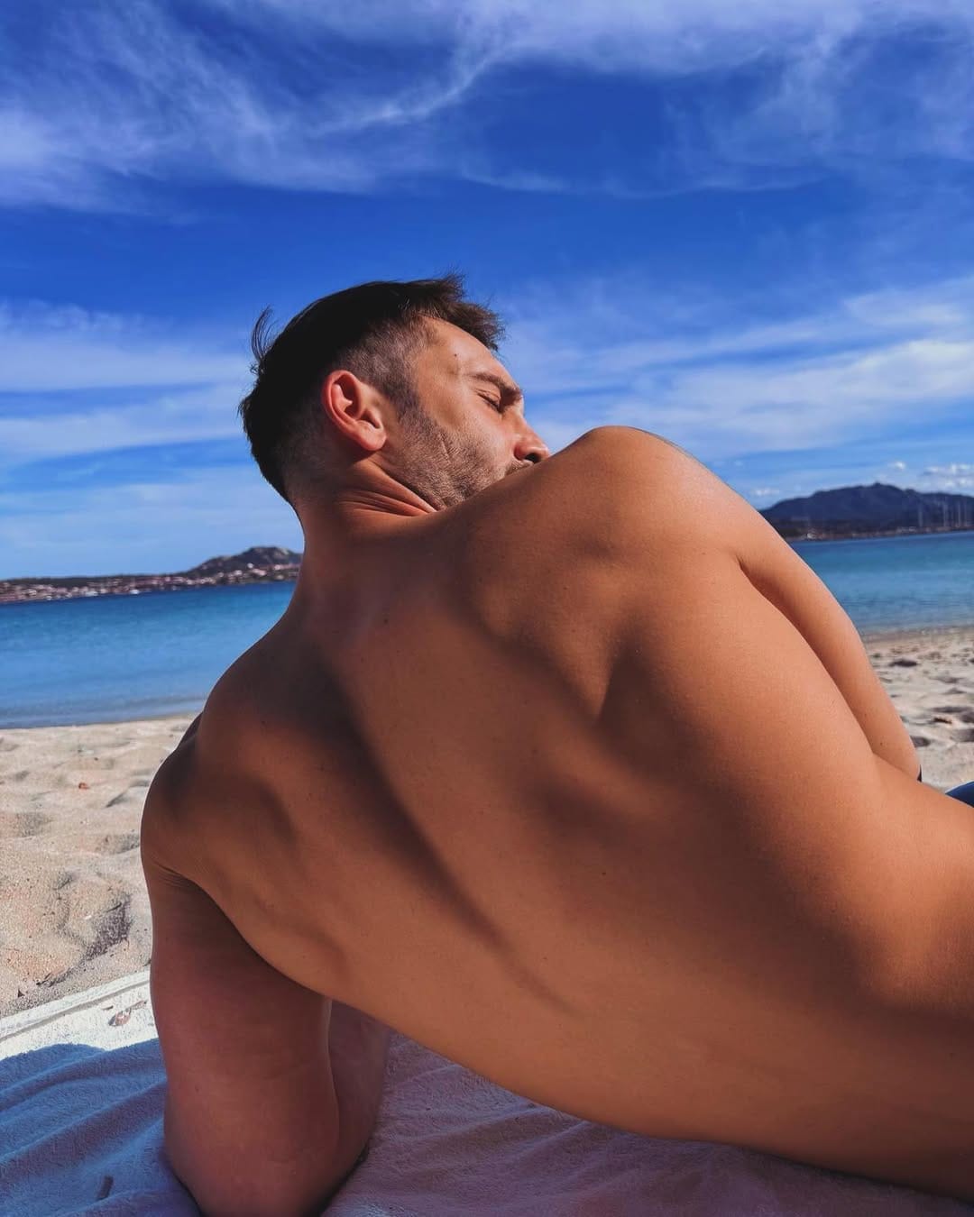 Post 4 by Filippo de Nunno on Instagram (image)
