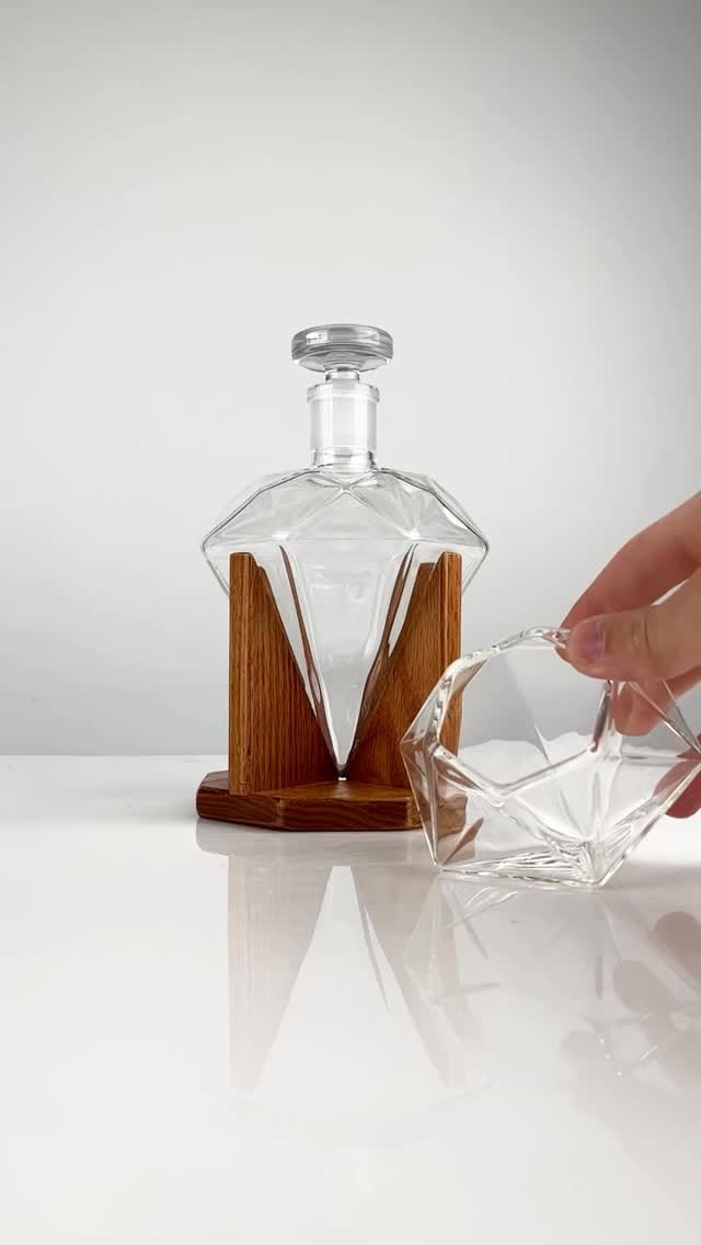 Post 6 by The Wine Savant | Wine & Whiskey Decanters on Instagram (video)